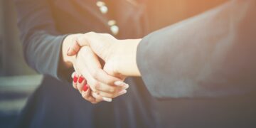 Top 8 Reasons to Choose Evince Development as Your IT Partner